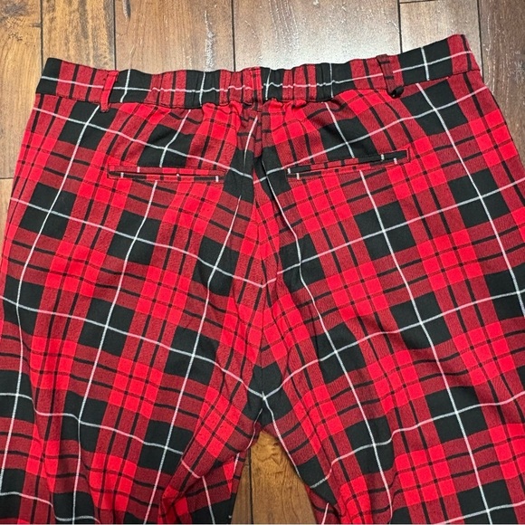 Disney Hot Topic Mickey Mouse Red and Black Plaid Pants Plus Size 2 / Size 16/18 - Picture 4 of 8